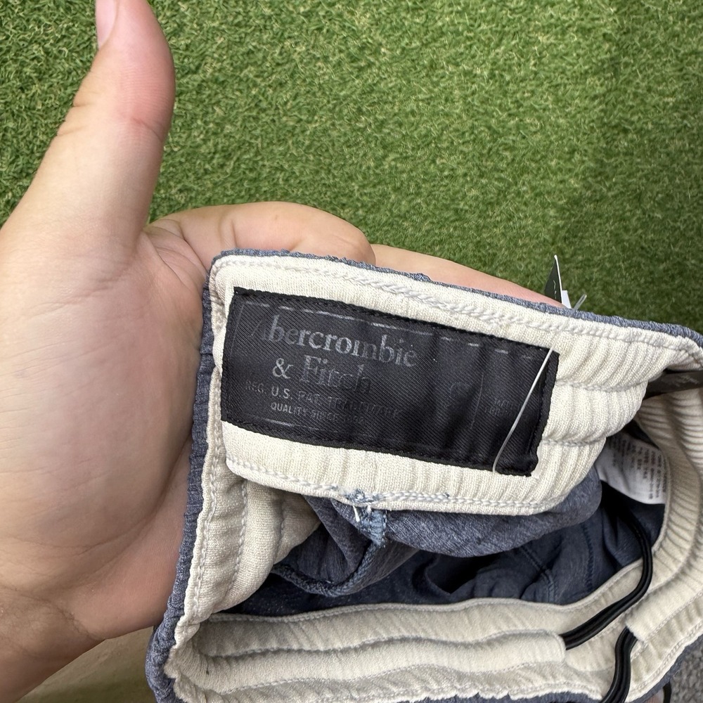Abercrombie & Fitch Shorts Mens Small Nylon Pull On Drawstring Tech Gray NWT - Picture 8 of 9
